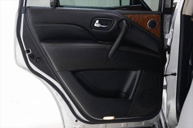 Photo of 2018 Gray INFINITI QX80