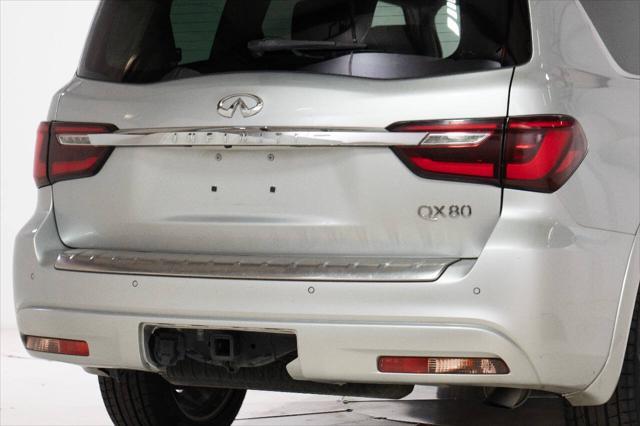 Photo of 2018 Gray INFINITI QX80