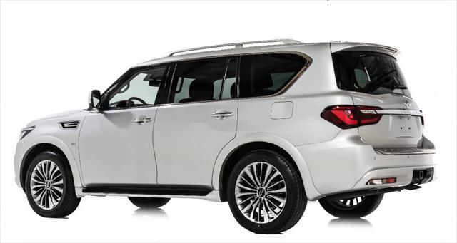 Photo of 2018 Gray INFINITI QX80