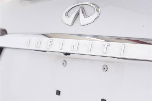 Photo of 2018 Gray INFINITI QX80