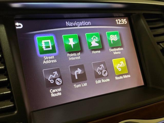 Photo of 2018 Gray INFINITI QX80