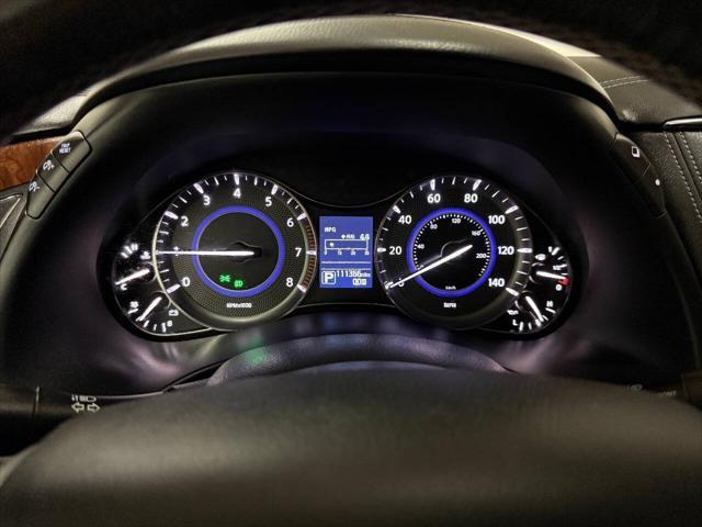 Photo of 2018 Gray INFINITI QX80