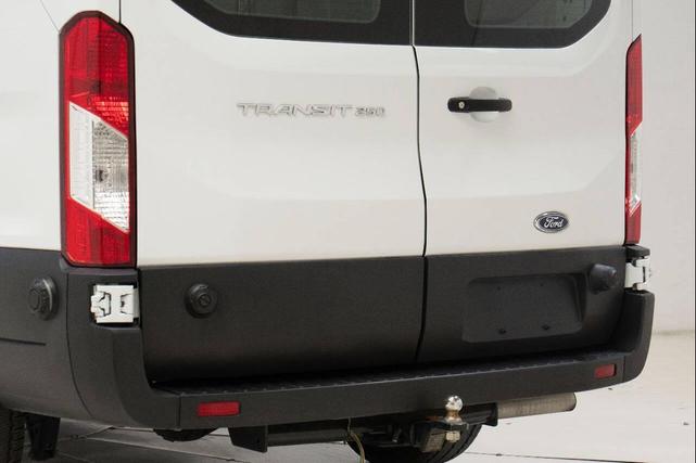 Photo of 2022 White Ford Transit-250