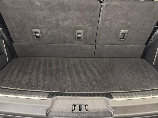Photo of 2019 White Lincoln Navigator