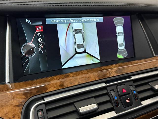 Photo of 2014 White BMW 750