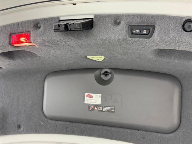 Photo of 2014 White BMW 750