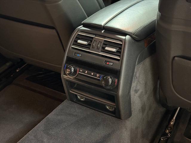 Photo of 2014 White BMW 750