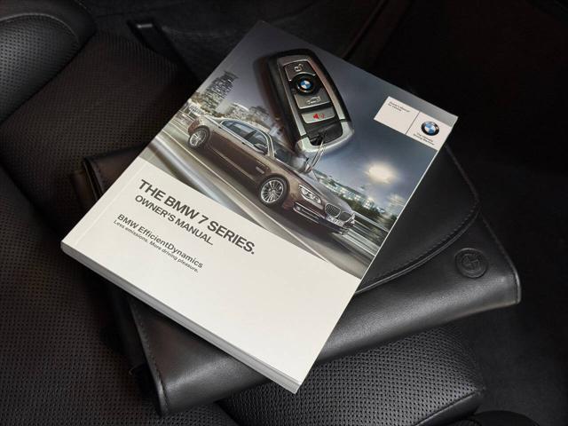 Photo of 2014 White BMW 750