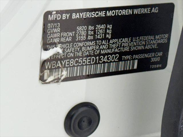 Photo of 2014 White BMW 750