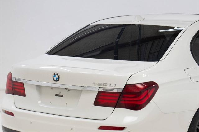 Photo of 2014 White BMW 750