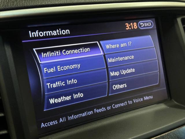 Photo of 2015 White INFINITI QX60