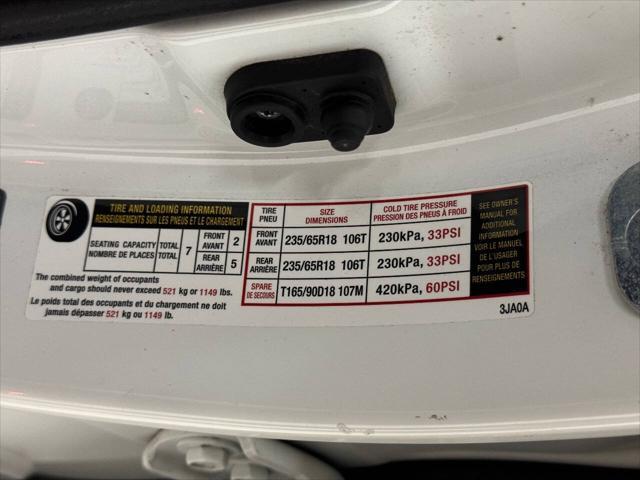 Photo of 2015 White INFINITI QX60