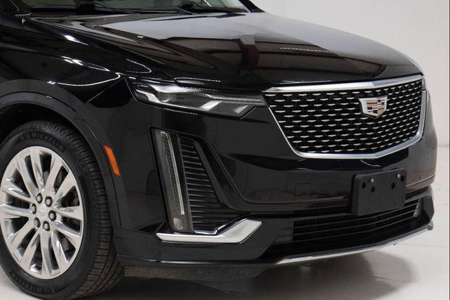 Photo of 2021 Black Cadillac XT6