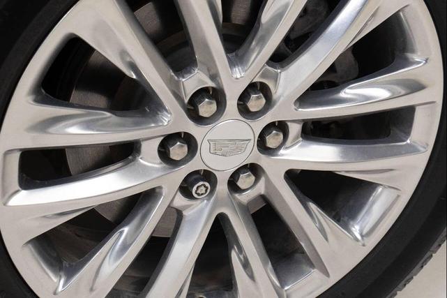 Photo of 2021 Black Cadillac XT6