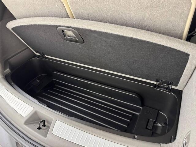 Photo of 2021 Black Cadillac XT6