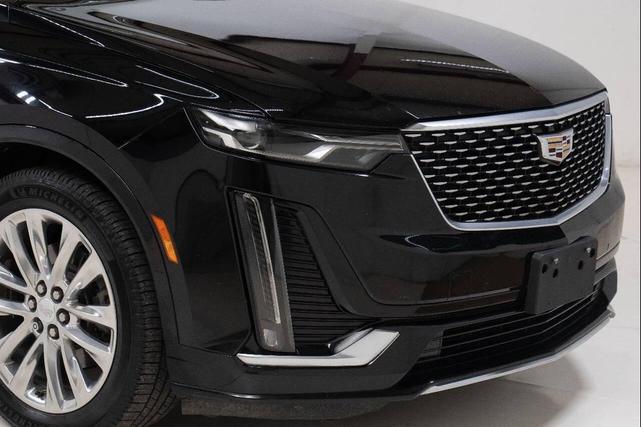 Photo of 2021 Black Cadillac XT6