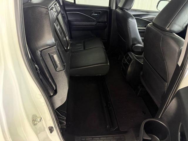 Photo of 2017 Black Honda Ridgeline