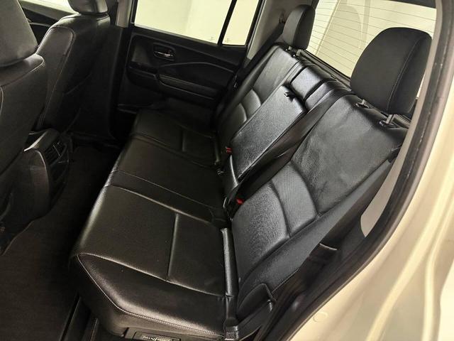 Photo of 2017 Black Honda Ridgeline