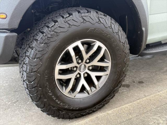 Photo of 2018 Gray Ford F-150