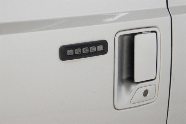 Photo of 2016 Gray Ford F-350