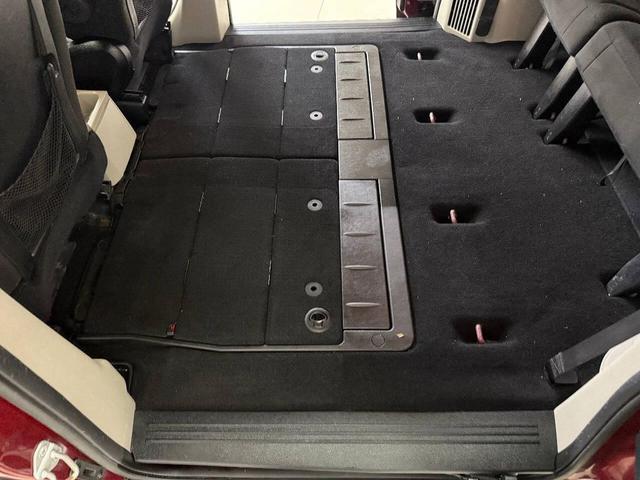 Photo of 2015 Red Dodge Grand Caravan