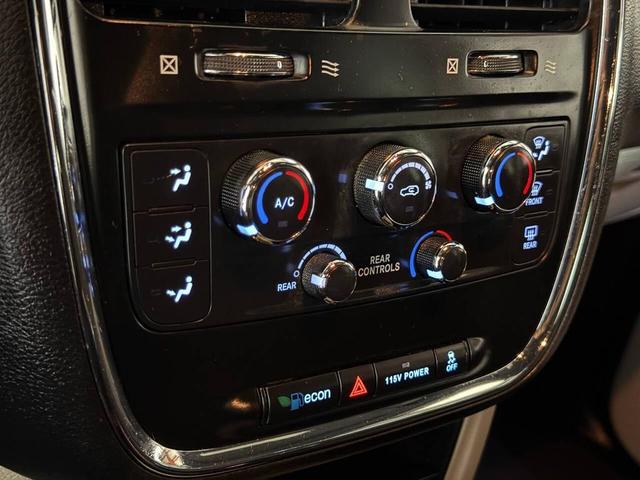 Photo of 2015 Red Dodge Grand Caravan