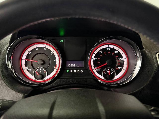 Photo of 2015 Red Dodge Grand Caravan