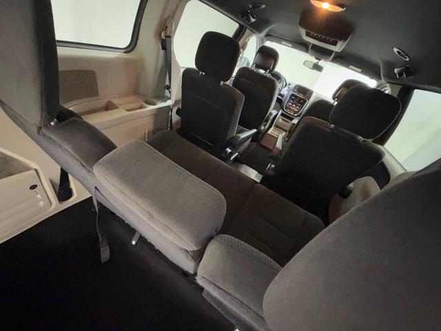 Photo of 2015 Red Dodge Grand Caravan