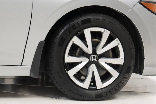 Photo of 2023 Silver Honda Civic