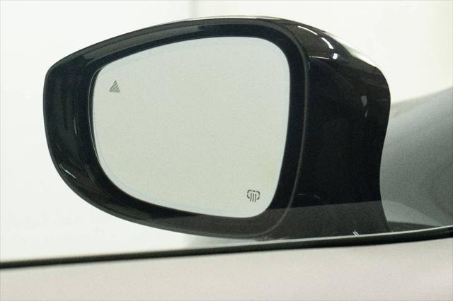 Photo of 2022 Black Chrysler Pacifica