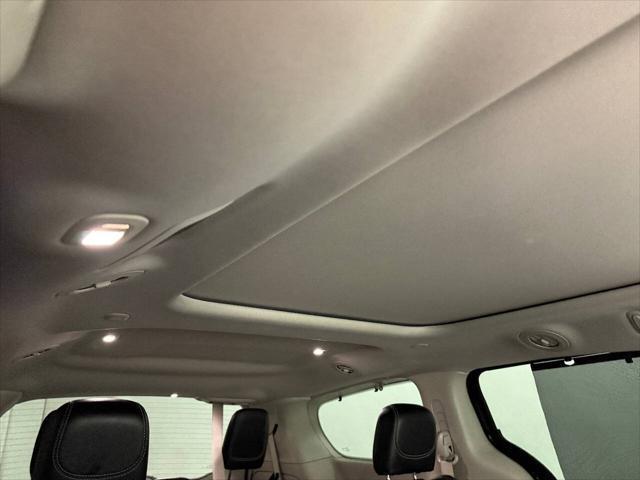 Photo of 2022 Black Chrysler Pacifica
