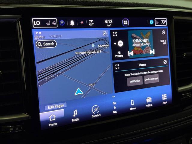 Photo of 2022 Black Chrysler Pacifica