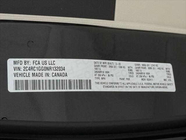 Photo of 2022 Black Chrysler Pacifica