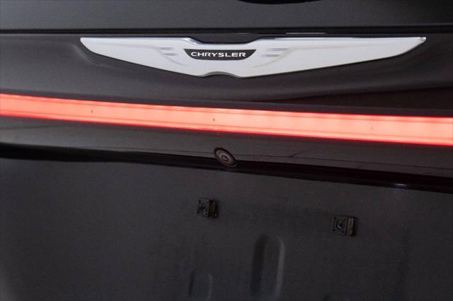 Photo of 2022 Black Chrysler Pacifica