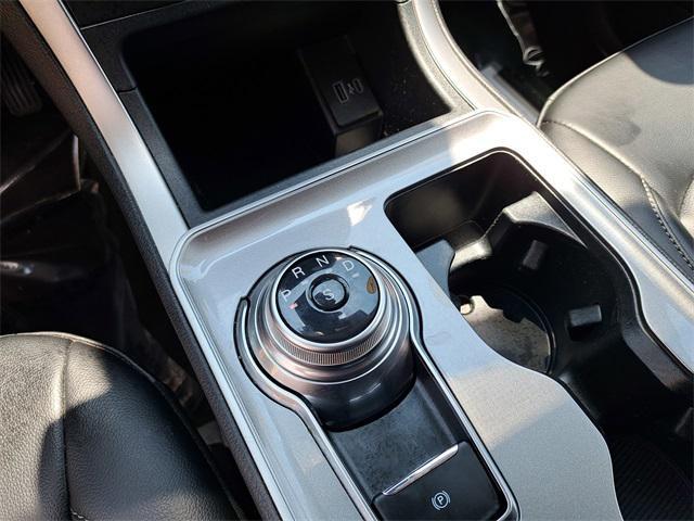 Photo of 2024 Burgundy Ford Edge