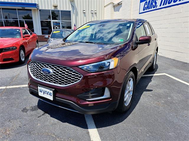 Photo of 2024 Burgundy Ford Edge