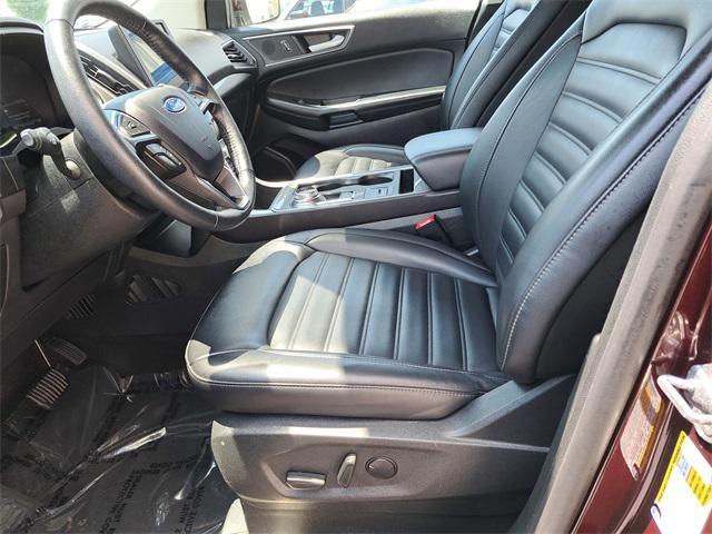 Photo of 2024 Burgundy Ford Edge