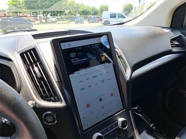 Photo of 2024 Burgundy Ford Edge