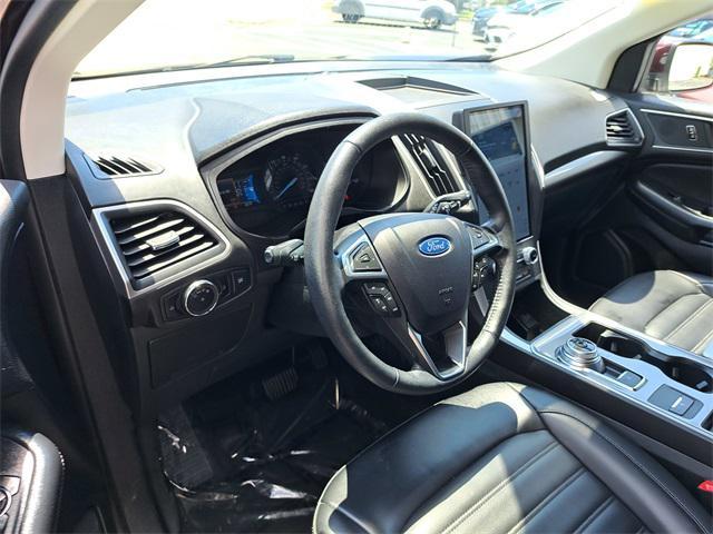 Photo of 2024 Burgundy Ford Edge