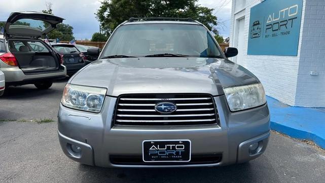 Photo of 2007 Gray Subaru Forester