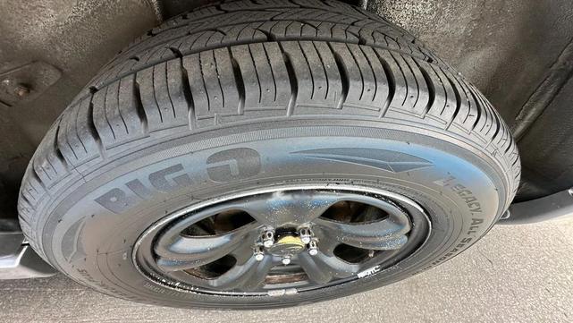 Photo of 2007 Gray Subaru Forester