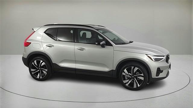 Photo of 2025 Silver Dawn Volvo XC40