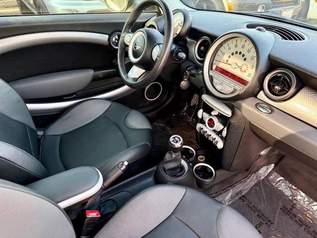 Photo of 2009 Gray MINI Cooper S