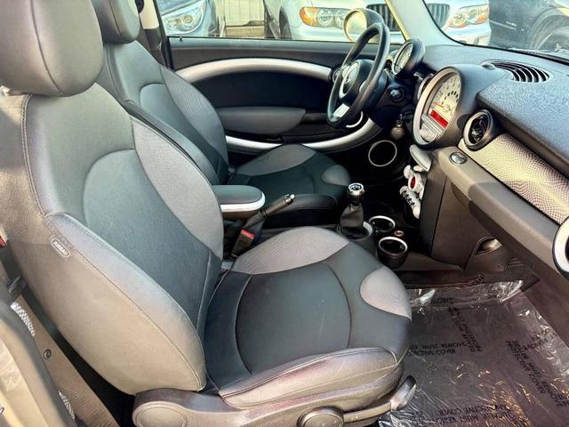 Photo of 2009 Gray MINI Cooper S