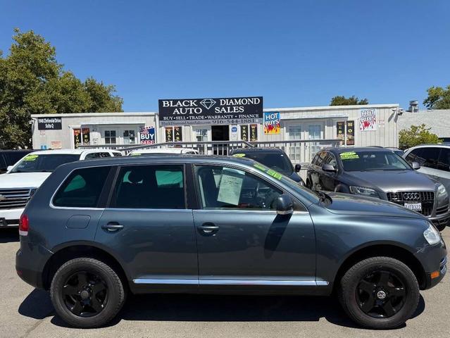 Photo of 2006 Offroad Gray Volkswagen Touareg