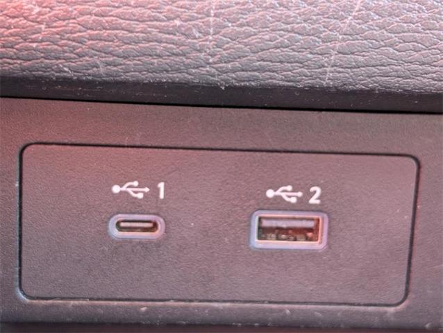 Photo of 2023 Mercury Gray Metallic Mitsubishi Outlander