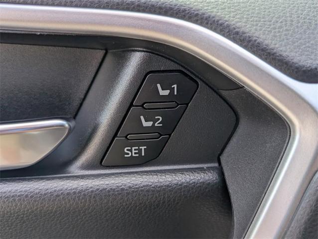 Photo of 2019 Magnetic Gray Metallic Toyota RAV4