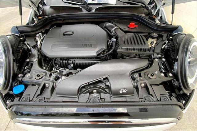 Photo of 2024 White Metallic MINI Hardtop