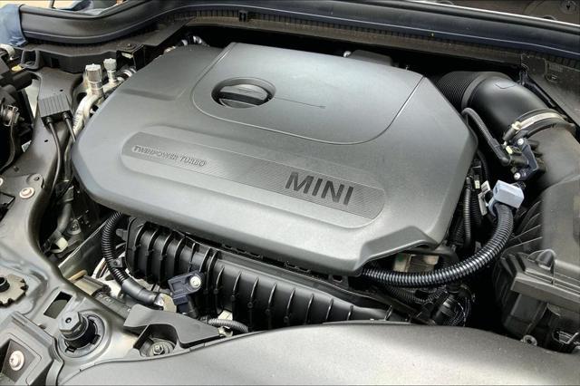 Photo of 2024 White Metallic MINI Hardtop