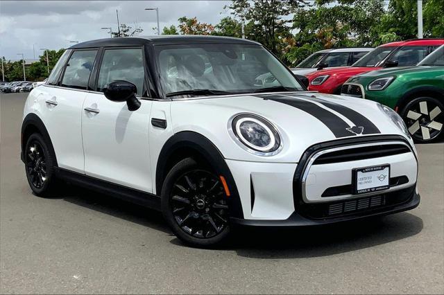 Photo of 2024 White Metallic MINI Hardtop